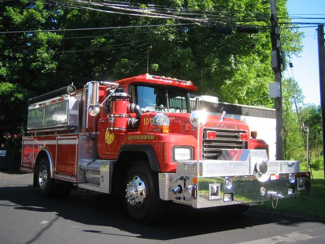Engine 108, 2000 Mack RD